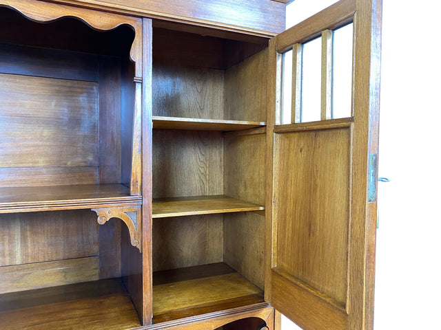 WMK I Wunderschöne Jugendstil Anrichte aus massiver Eiche mit Glastüren & Schubladen, um 1910 I Buffet Büfett Küchenanrichte Kredenz Geschirrschrank Küche Vitrine Schrank Vintage Antik Magdeburg Bonn