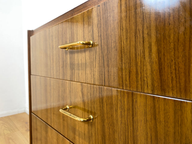 WMK I Hübsche kleine dunkle 70er Jahre DDR Kommode mit Schubladen , formschönen Messinggriffen & Metallfüßen I Schränkchen Tisch Nacht Wäsche Flur Beistell Bad Retro Vintage VEB Berlin Hamburg Bochum