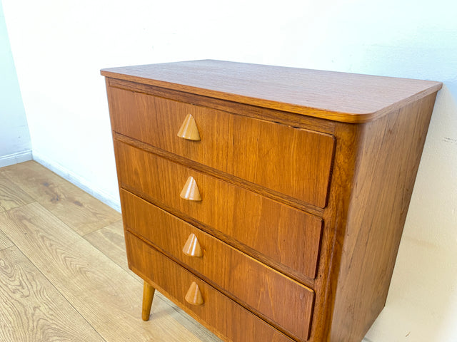 WMK I Formschöne kleine skandinavische Mid-Century Kommode aus vollem Holz in Teak mit Schubladen # Schrank Nachtisch Schubladen Wäsche Flur 50er 60er Vintage Danish Design Teakholz Berlin Bochum Köln