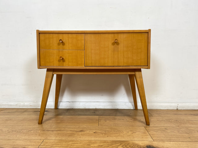 WMK I Stilvolle kleine helle Mid-Century Kommode aus 1966 in Birnbaum mit Schubladen I Lowboard Sideboard Wäschekommode Beistelltisch Nachttisch TV Bank VEB DDR Vintage Retro 60er Berlin Leipzig Köln