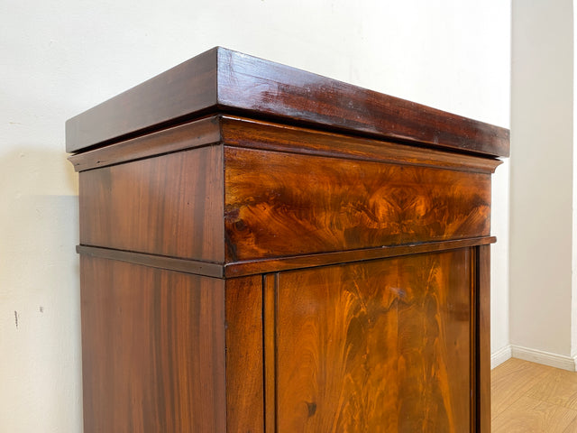 WMK I Wunderschöne kleine antike Kommode aus vollem Holz in Mahagoni mit Schublade und Klappe I Schrank Flurkommode Wäschekommode Konsole Phonoschrank Biedermeier Vintage Berlin Stuttgart Düsseldorf