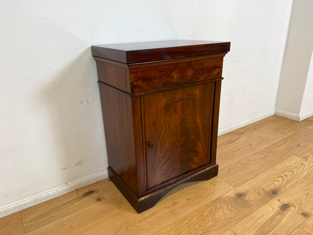 WMK I Wunderschöne kleine antike Kommode aus vollem Holz in Mahagoni mit Schublade und Klappe I Schrank Flurkommode Wäschekommode Konsole Phonoschrank Biedermeier Vintage Berlin Stuttgart Düsseldorf