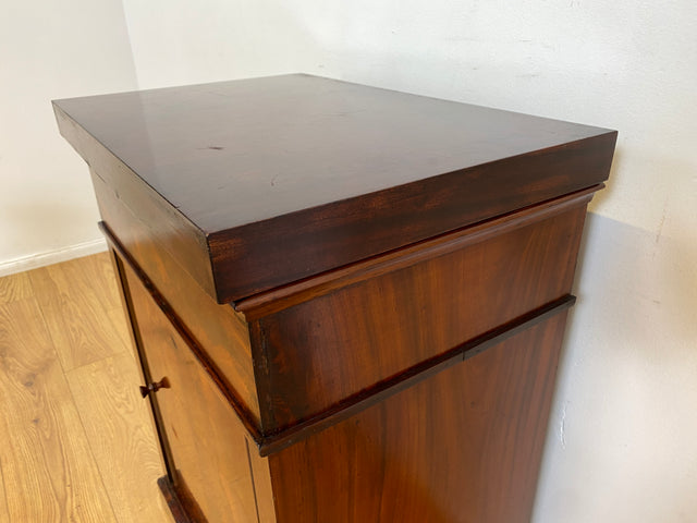 WMK I Wunderschöne kleine antike Kommode aus vollem Holz in Mahagoni mit Schublade und Klappe I Schrank Flurkommode Wäschekommode Konsole Phonoschrank Biedermeier Vintage Berlin Stuttgart Düsseldorf