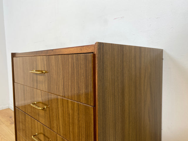 WMK I Hübsche kleine dunkle 70er Jahre DDR Kommode mit Schubladen , formschönen Messinggriffen & Metallfüßen I Schränkchen Tisch Nacht Wäsche Flur Beistell Bad Retro Vintage VEB Berlin Hamburg Bochum