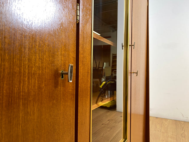 WMK I Stilvoller Mid-Century Schrank aus vollem Holz mit Schubladen & Glastür I Kleiderschrank Wäscheschrank Highboard Vitrine Garderobe Dielenschrank Cabinet 50er 60er Vintage Frankfurt Bonn Dresden