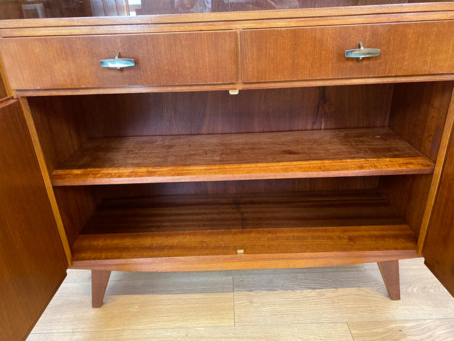 WMK I Hochwertige Mid-Century Vitrine von Musterring aus vollem Holz mit Schubladen & Messinggriffen I Highboard Bücherregal Büchervitrine Regal Kommode Sideboard 60er Vintage Berlin Bayern Stuttgart