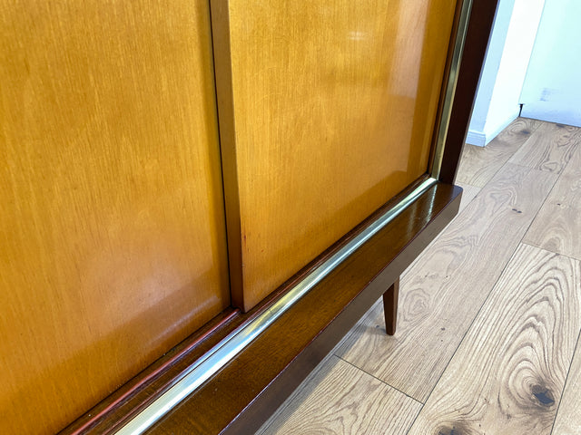 WMK # Formschöner & gut erhaltener Mid-Century Wäscheschrank mit Schiebetüren # Schrank Kleiderschrank Flurschrank Schuhschrank Highboard Sideboard Rockabilly Vintage 50er 60er Berlin München Dresden