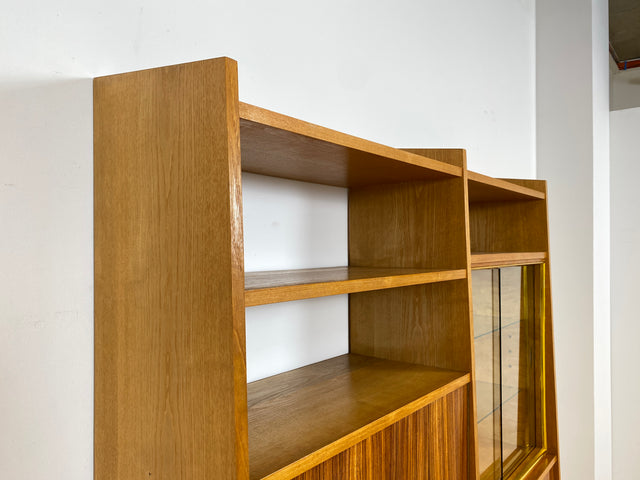 WMK I Stilvolles Mid-Century Highboard mit verspiegelter Vitrine & Schiebetüren I Wohnzimmerschrank Sideboard Regalwand Regal Bücherregal Bücherschrank Bar Barschrank Vintage 60er Berlin Köln Koblenz