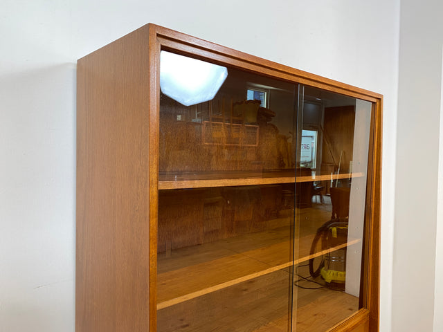 WMK I Hochwertige Mid-Century Vitrine von Musterring aus vollem Holz mit Schubladen & Messinggriffen I Highboard Bücherregal Büchervitrine Regal Kommode Sideboard 60er Vintage Berlin Bayern Stuttgart