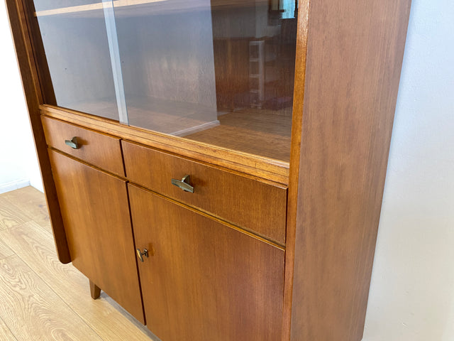 WMK I Hochwertige Mid-Century Vitrine von Musterring aus vollem Holz mit Schubladen & Messinggriffen I Highboard Bücherregal Büchervitrine Regal Kommode Sideboard 60er Vintage Berlin Bayern Stuttgart