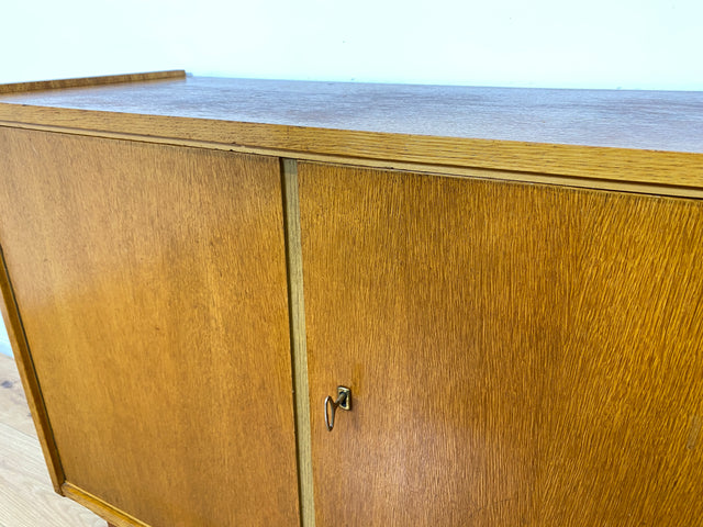 WMK I Stilvolles Mid-Century Sideboard in Eiche mit Schubladen I Kommode Schrank Wohnzimmerschrank Anrichte Lowboard TV-Schrank TV-Board Vintage DDR Berlin Dresden Bayern Frankfurt