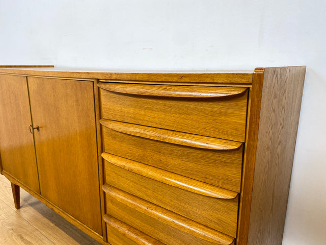 WMK I Stilvolles Mid-Century Sideboard in Eiche mit Schubladen I Kommode Schrank Wohnzimmerschrank Anrichte Lowboard TV-Schrank TV-Board Vintage DDR Berlin Dresden Bayern Frankfurt