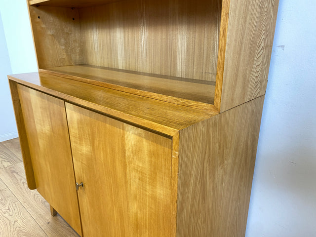 WMK I Stilvoller und sehr gut erhaltener heller Mid-Century Bücherschrank von Musterring mit verstellbaren Regalböden I Bücherregal Regal Kommode Sideboard Highboard Vintage 60er Berlin Kassel Bremen