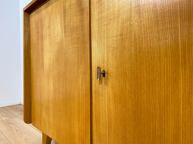 WMK I Stilvoller und sehr gut erhaltener heller Mid-Century Bücherschrank von Musterring mit verstellbaren Regalböden I Bücherregal Regal Kommode Sideboard Highboard Vintage 60er Berlin Kassel Bremen