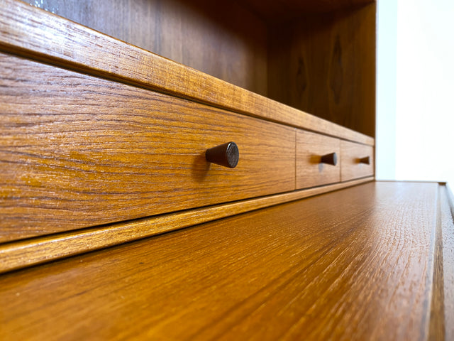 WMK # Stilvoller skandinavischer Mid-Century Bücherschrank in Teakholz mit auszieh. Schreibfläche & verstell. Regalböden # Bücherregal Regal Sekretär Highboard Sideboard Kommode Danish Design Vintage