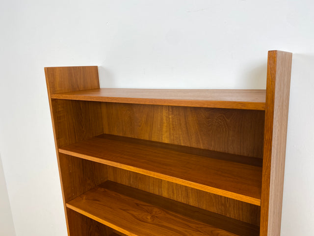 WMK # Stilvoller skandinavischer Mid-Century Bücherschrank in Teakholz mit auszieh. Schreibfläche & verstell. Regalböden # Bücherregal Regal Sekretär Highboard Sideboard Kommode Danish Design Vintage