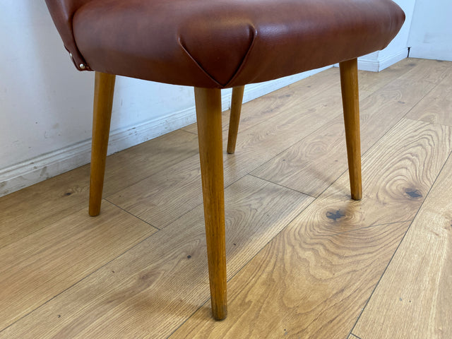 WMK I Versand I Kultiger und sehr gut erhaltener Mid-Century DDR Cocktailsessel mit braunem Kunstlederbezug