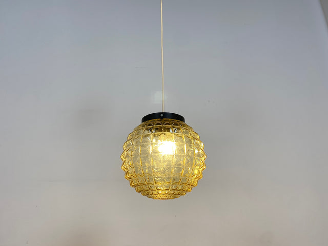 WMK # Hübsche & sehr gut erhaltene Mid-Century Hängelampe mit besonders schöner Rauchglasglocke & warmen Licht # Lüster Glaslüster Deckenlampe Pendelleuchte Deckenleuchte Kugellampe Vintage 60er 70er