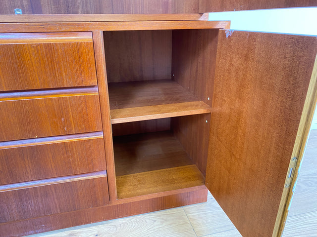 WMK # Stilvolles modulares Mid-Century Highboard, Vollholz in Teak, mit Schubladen & späterer weißer Lackierung # Schrank Bücherschrank Regalwand Schrankwand Regal Sideboard Kommode Teakholz Vintage