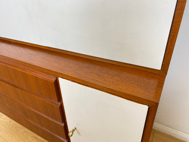 WMK # Stilvolles modulares Mid-Century Highboard, Vollholz in Teak, mit Schubladen & späterer weißer Lackierung # Schrank Bücherschrank Regalwand Schrankwand Regal Sideboard Kommode Teakholz Vintage