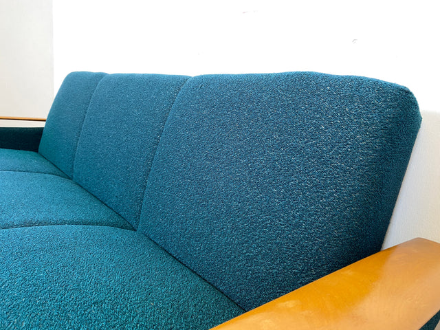 WMK I Stilvolles Mid-Century Klappsofa mit verstellb. Armlehnen, Bettwäschefach & petrol blauem Originalbezug I Sofa Couch 3-Sitzer 3er Daybed Sitzgarnitur Schlaf Klapp Retro Vintage 60er Berlin Köln