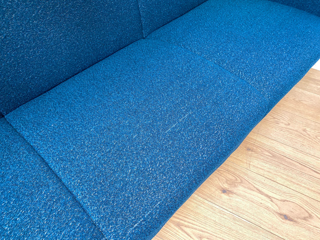 WMK I Stilvolles Mid-Century Klappsofa mit verstellb. Armlehnen, Bettwäschefach & petrol blauem Originalbezug I Sofa Couch 3-Sitzer 3er Daybed Sitzgarnitur Schlaf Klapp Retro Vintage 60er Berlin Köln