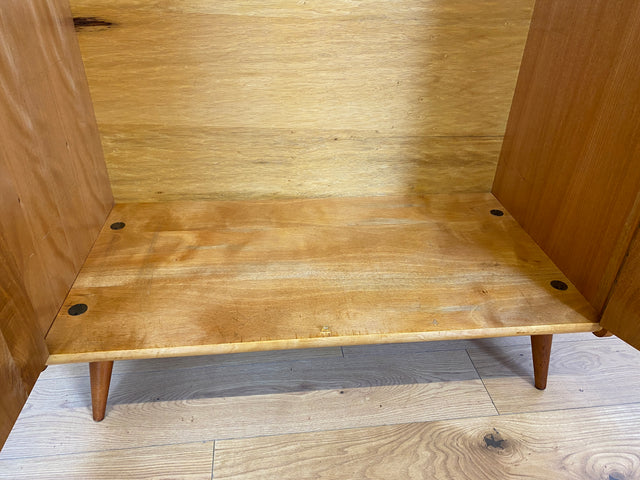 WMK # Hochwertiger & geräumiger Mid-Century Kleiderschrank von 1961, Vollholz in Birke, mit Kleiderstange # Schrank Schlafzimmerschrank Garderobe Wardrobe 60er DDR Vintage München Köln Stuttgart Kiel