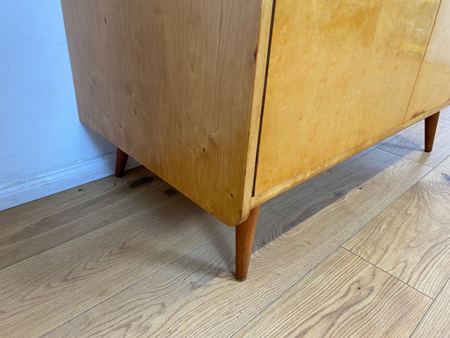 WMK # Hochwertiger & geräumiger Mid-Century Kleiderschrank von 1961, Vollholz in Birke, mit Kleiderstange # Schrank Schlafzimmerschrank Garderobe Wardrobe 60er DDR Vintage München Köln Stuttgart Kiel