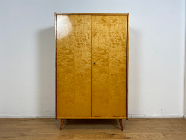 WMK # Hochwertiger & geräumiger Mid-Century Kleiderschrank von 1961, Vollholz in Birke, mit Kleiderstange # Schrank Schlafzimmerschrank Garderobe Wardrobe 60er DDR Vintage München Köln Stuttgart Kiel