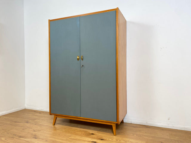 WMK # Hochwertiger & gut erhaltener Mid-Century Kleiderschrank aus vollem Holz in Blau, aus 1959, baugleich mit VEB Hellerau # Schrank Schlafzimmerschrank Wäscheschrank Wardrobe Vintage Esche DDR 50er