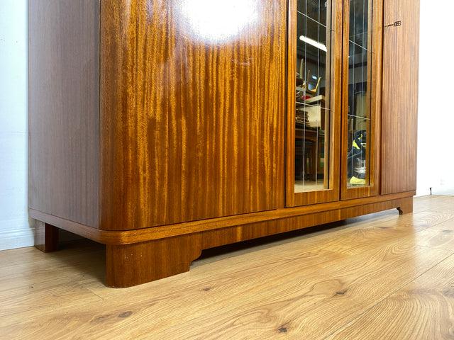 WMK I Stilvoller und sehr gut erhaltener Mid-Century Kleiderschrank aus vollem Holz mit Spiegel Türen und Schubladen I Schrank Wäsche Schlafzimmer Wardrobe 50er 60er Vintage Düsseldorf Dresden München