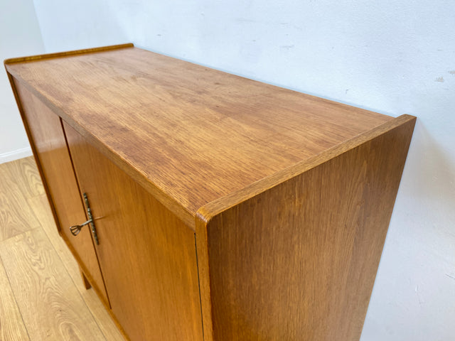 WMK I Stilvolle Mid-Century Kommode in Eiche aus 1967, bauähnlich mit 602 von Franz Ehrlich für VEB Hellerau I Sideboard Wäschekommode TV Lowboard Schrank Schuhschrank Vintage DDR Berlin München Bonn