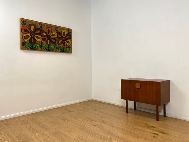 WMK # Stilvolle und gut erhaltene kleine Mid-Century Kommode in Teakholz mit Schublade und schönem Holzgriff # Schrank Sideboard TV-Lowboard Flurkommode Schuhschrank Fernsehschrank Vintage DDR Berlin