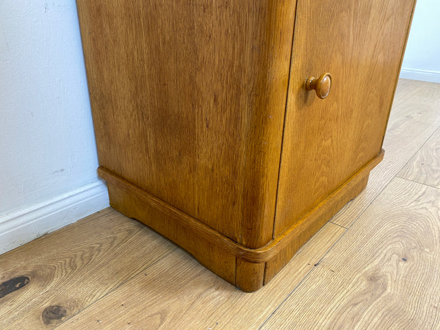 WMK # Hübscher und sehr gut erhaltener Mid-Century Nachttisch aus 1964 in Eichenholz mit Schublade und großem Fach # Nachtschrank Nachtschränkchen Nachtkommode Kommode Bedside Table Vintage 50er 60er