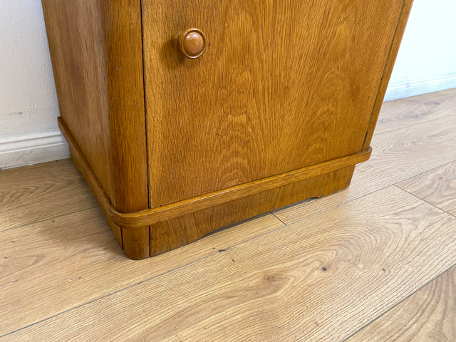 WMK # Hübscher und sehr gut erhaltener Mid-Century Nachttisch aus 1964 in Eichenholz mit Schublade und großem Fach # Nachtschrank Nachtschränkchen Nachtkommode Kommode Bedside Table Vintage 50er 60er