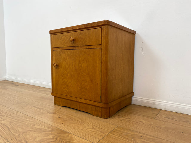 WMK # Hübscher und sehr gut erhaltener Mid-Century Nachttisch aus 1964 in Eichenholz mit Schublade und großem Fach # Nachtschrank Nachtschränkchen Nachtkommode Kommode Bedside Table Vintage 50er 60er