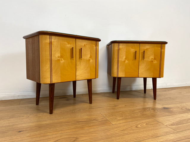 WMK 1/2 Formschöner & sehr gut erhaltener Mid-Century Nachttisch Modell Dominia mit abnehm. Glasauflage # Nachtschrank Nachtschränkchen Nachtkommode Beistelltisch Kommode Rockabilly Vintage 50er 60er