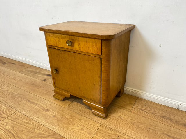 WMK Schöner Mid-Century Nachttisch aus vollem Holz mit Schublade und Messinggriffen