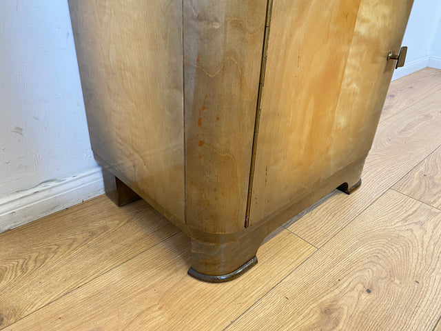 WMK I 1/2 Formschöner und sehr gut erhaltener Mid-Century Nachttisch mit Schublade