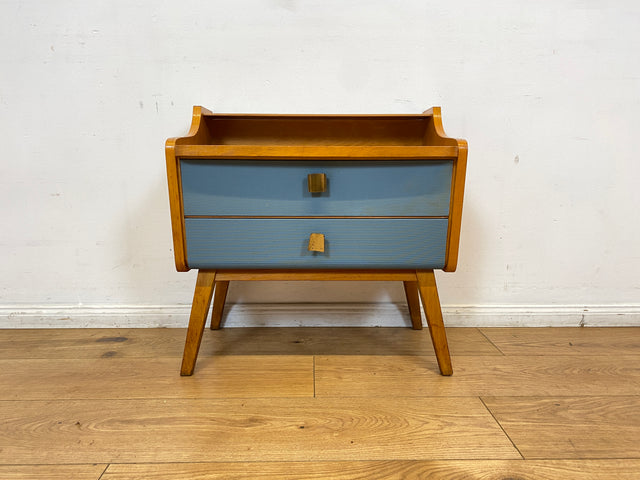 WMK I Seltener Mid-Century Nachttisch mit Schubladen, Messinggriffen & blauen Fronten I Kommode Nachtschrank Nachtschränkchen Beistelltisch Night Stand Vintage 50er 60er Rockabilly Berlin Köln Hanau