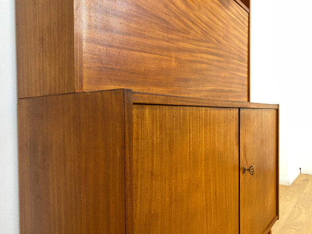 WMK # Stilvoller und sehr gut erhaltener Mid-Century Schreibschrank aus vollem Holz mit Regal und konischen Füßen, DDR, 1963 # Schrank Highboard Sekretär Barschrank Bar Kommode Sideboard Vintage 60er