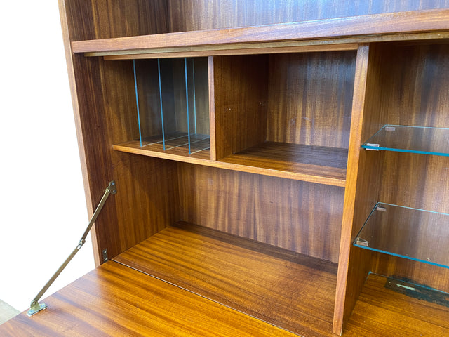 WMK # Stilvoller und sehr gut erhaltener Mid-Century Schreibschrank aus vollem Holz mit Regal und konischen Füßen, DDR, 1963 # Schrank Highboard Sekretär Barschrank Bar Kommode Sideboard Vintage 60er