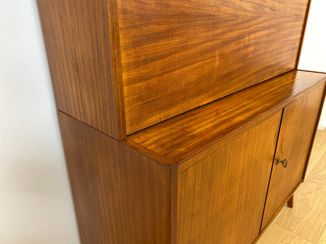 WMK # Stilvoller und sehr gut erhaltener Mid-Century Schreibschrank aus vollem Holz mit Regal und konischen Füßen, DDR, 1963 # Schrank Highboard Sekretär Barschrank Bar Kommode Sideboard Vintage 60er