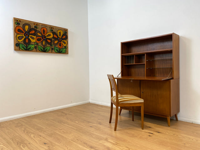 WMK # Stilvoller und sehr gut erhaltener Mid-Century Schreibschrank aus vollem Holz mit Regal und konischen Füßen, DDR, 1963 # Schrank Highboard Sekretär Barschrank Bar Kommode Sideboard Vintage 60er