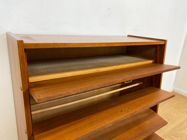 WMK I Schöner und gut erhaltener Mid-Century Schuhschrank mit 4 aufklappbaren Fächern und Messinggriffen I Schuhregal Schuhkommode Flurschrank Flurkommode Kommode Retro Vintage 60er 70er Berlin Bremen