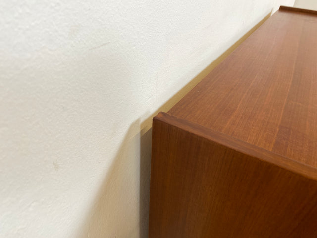 WMK I Schöner und gut erhaltener Mid-Century Schuhschrank mit 4 aufklappbaren Fächern und Messinggriffen I Schuhregal Schuhkommode Flurschrank Flurkommode Kommode Retro Vintage 60er 70er Berlin Bremen