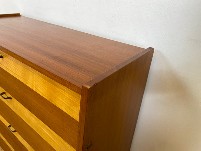 WMK I Schöner und gut erhaltener Mid-Century Schuhschrank mit 4 aufklappbaren Fächern und Messinggriffen I Schuhregal Schuhkommode Flurschrank Flurkommode Kommode Retro Vintage 60er 70er Berlin Bremen