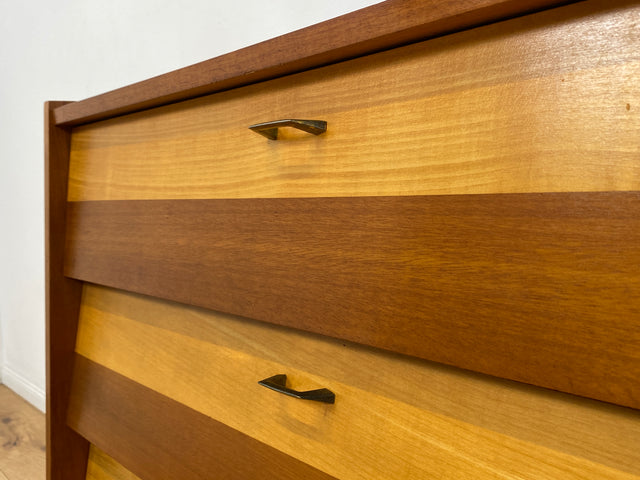 WMK I Schöner und gut erhaltener Mid-Century Schuhschrank mit 4 aufklappbaren Fächern und Messinggriffen I Schuhregal Schuhkommode Flurschrank Flurkommode Kommode Retro Vintage 60er 70er Berlin Bremen