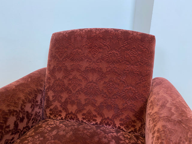 WMK # 1/2 Gemütlicher und sehr gut erhaltener Mid-Century Sessel auf Rollen mit bequemen Federkernsitz & bordeaux rotem Samt Bezug # Clubsessel Lesesessel Stuhl Armchair Brokat Vintage Retro 50er 60er