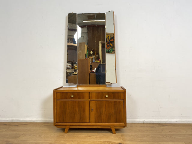 WMK I Stilvolle Mid-Century Spiegelkommode I Vollholz I mit Schubladen & Klappspiegel I Frisierkommode Schminkkommode Wäschekommode Kommode Sideboard Spiegel Ganzkörperspiegel Vintage Berlin Hof Köln